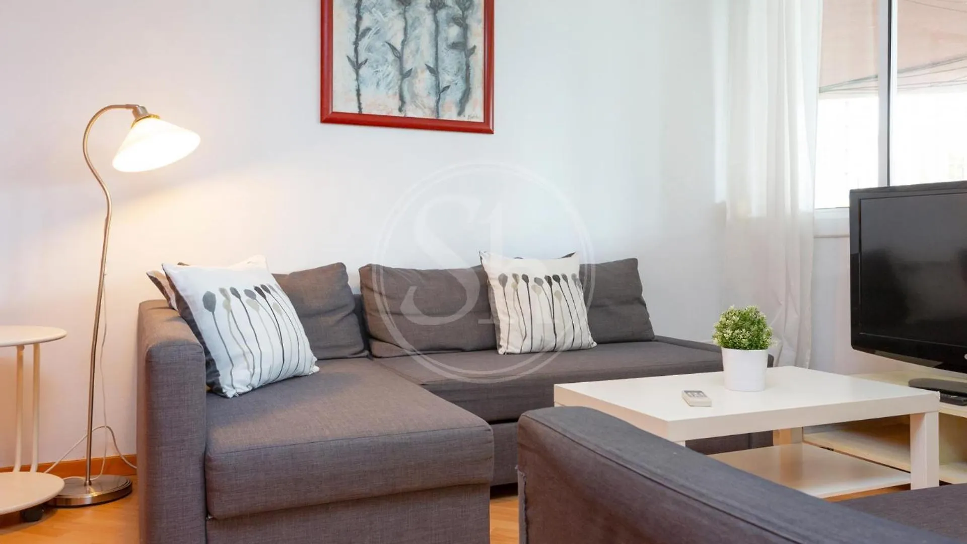 Practico Apartamento Junto A Estacion De Sants Barcelona Apartment