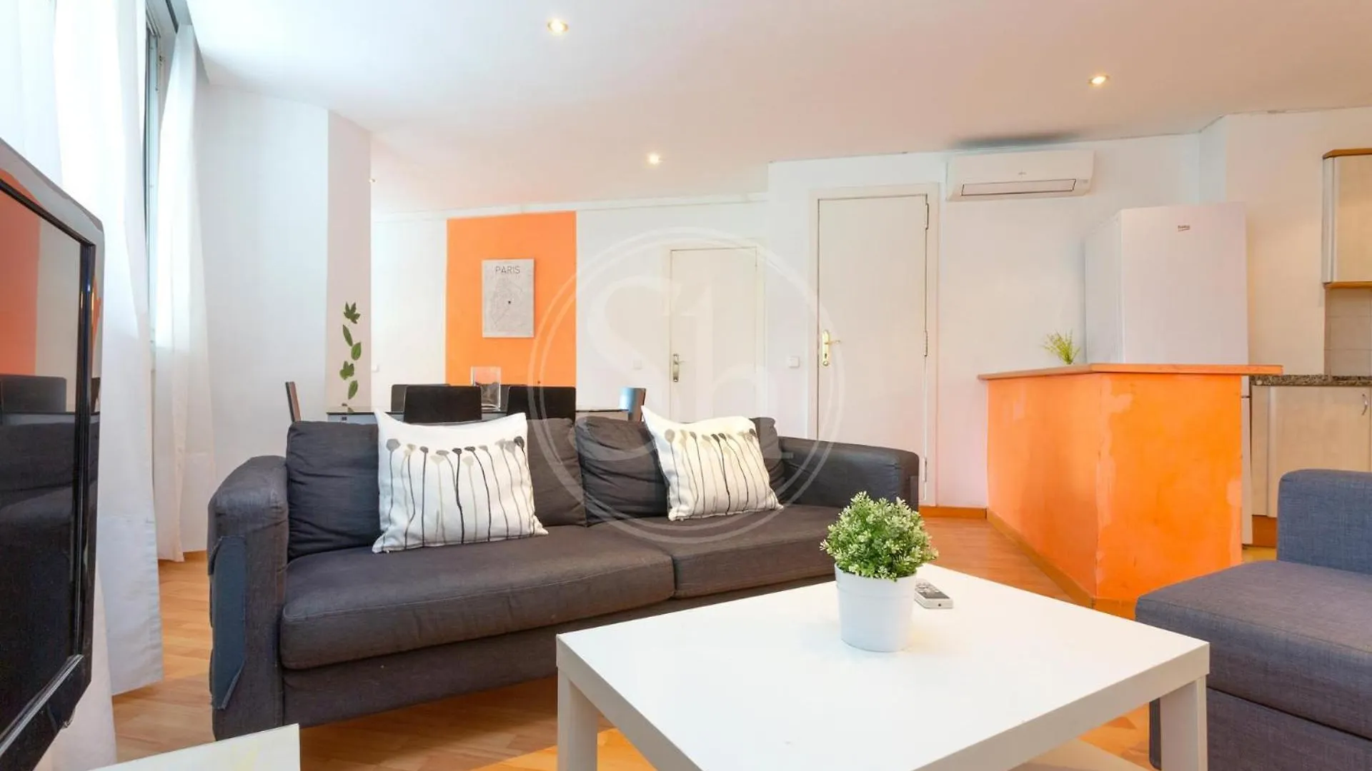 Apartment Practico Apartamento Junto A Estacion De Sants Barcelona Spain